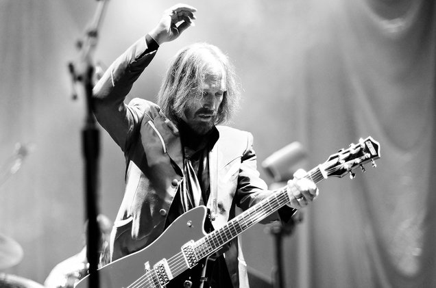 01-tom-petty-perforance-2014-bw-billboard-1548